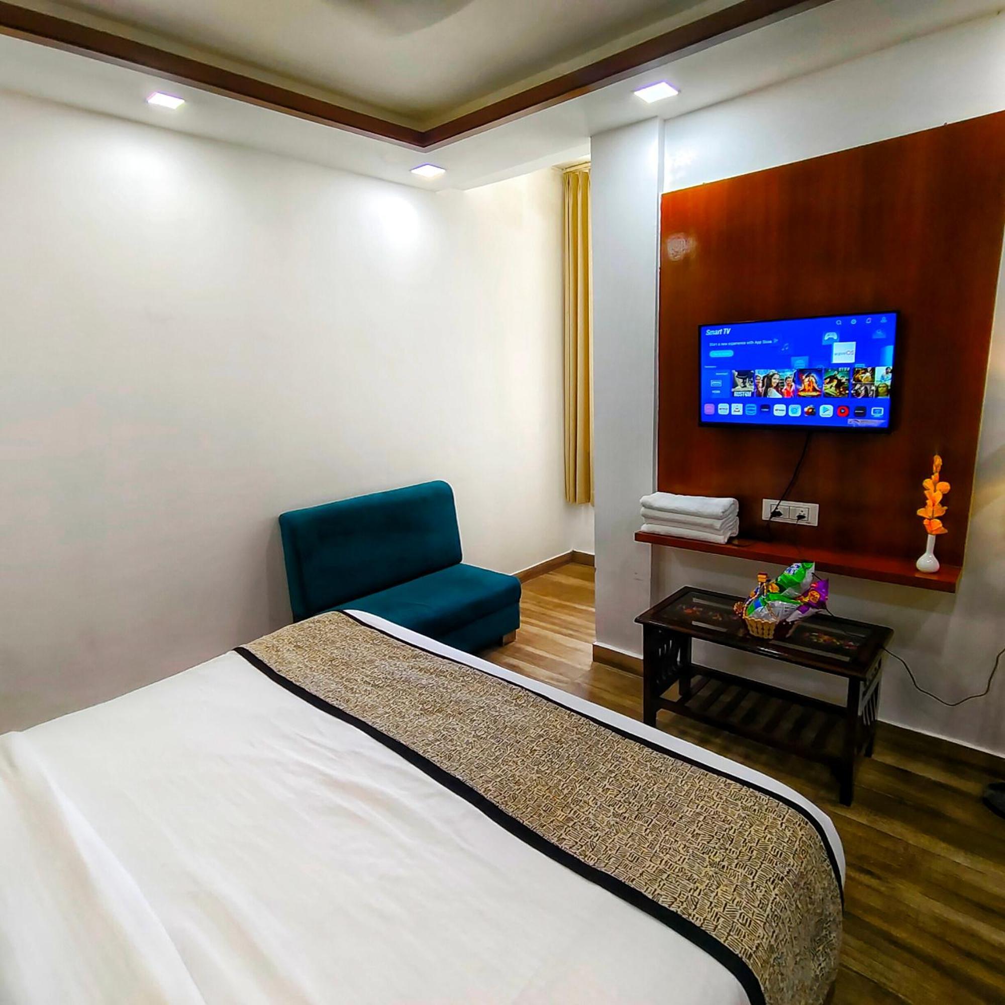Rich Grand Hotel Агра Экстерьер фото